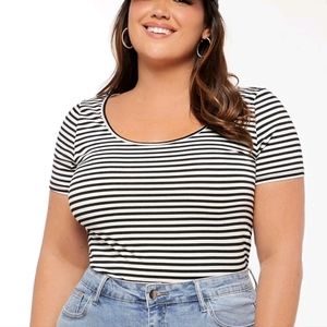 SHEIN Plus Size striped scoop neck tee